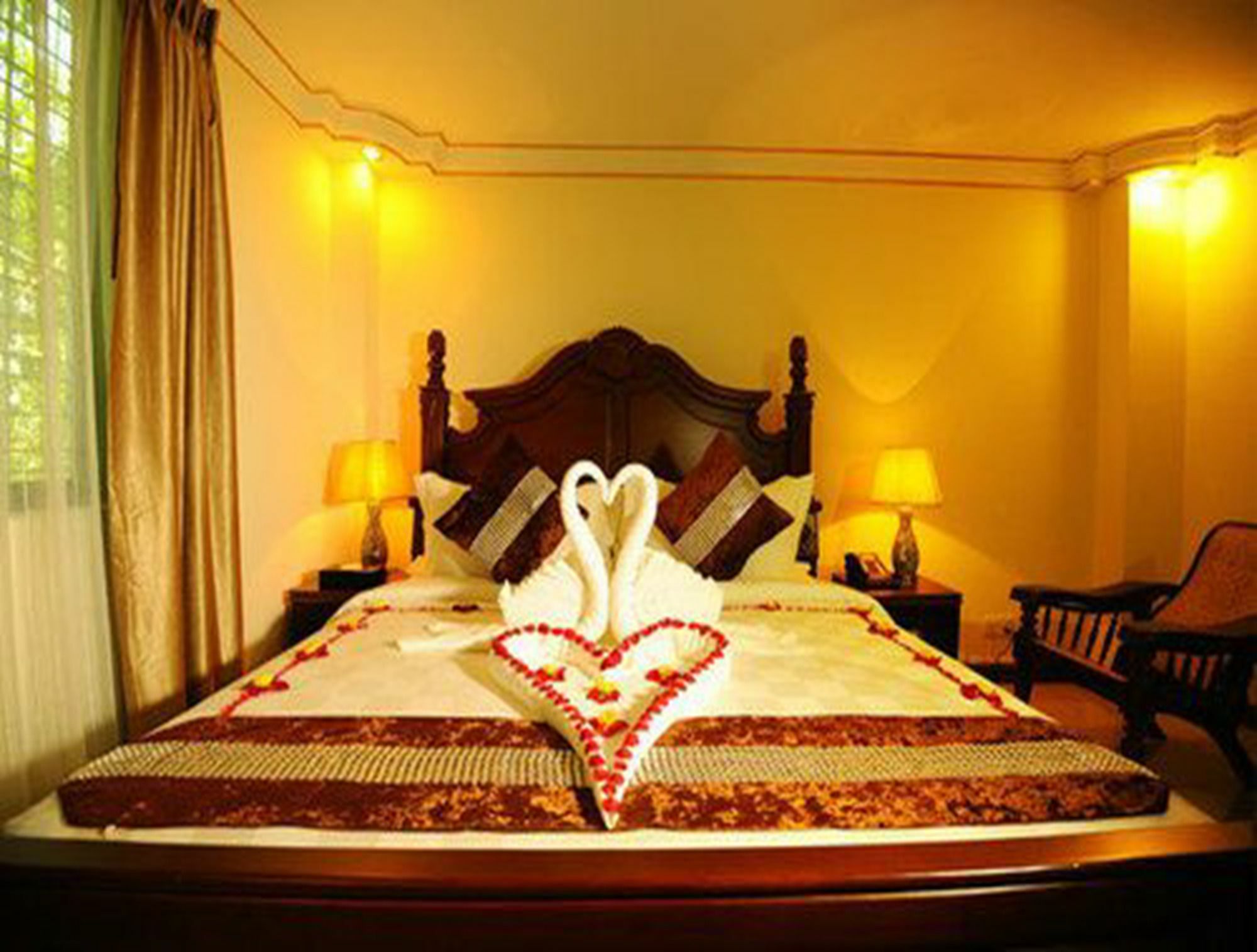 Union Square Hotel Rangoon Buitenkant foto